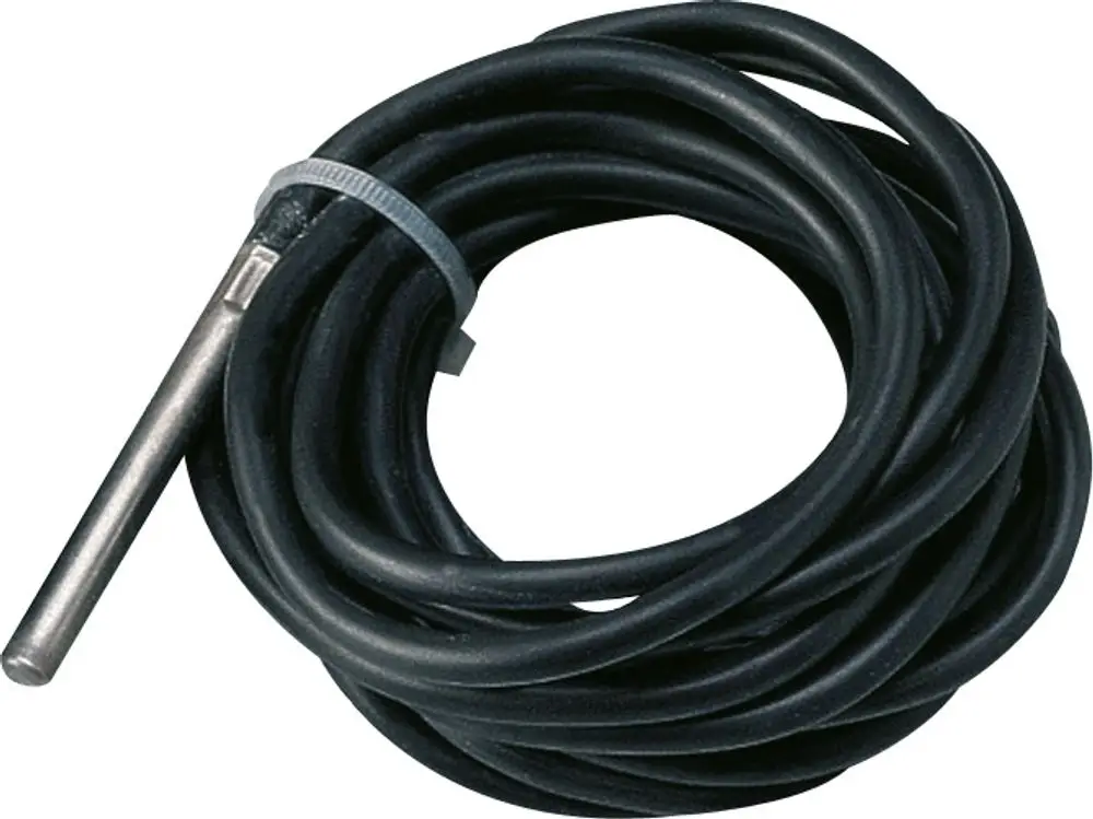 Temperaturfühler mit einem schwarzen Kabel und einem Metallfühler an einem Ende, geeignet für den Anschluss an Elektro-Heizkessel, beispielsweise von Bosch.